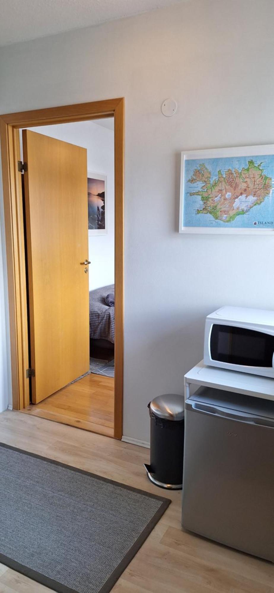 Private Room, Close To A Swimming Pool Reikiavik Exterior foto